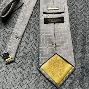 Donald Trump Signature‎ Collection Silk Tie Gray Geometric Gold Bar 60"x3.5"